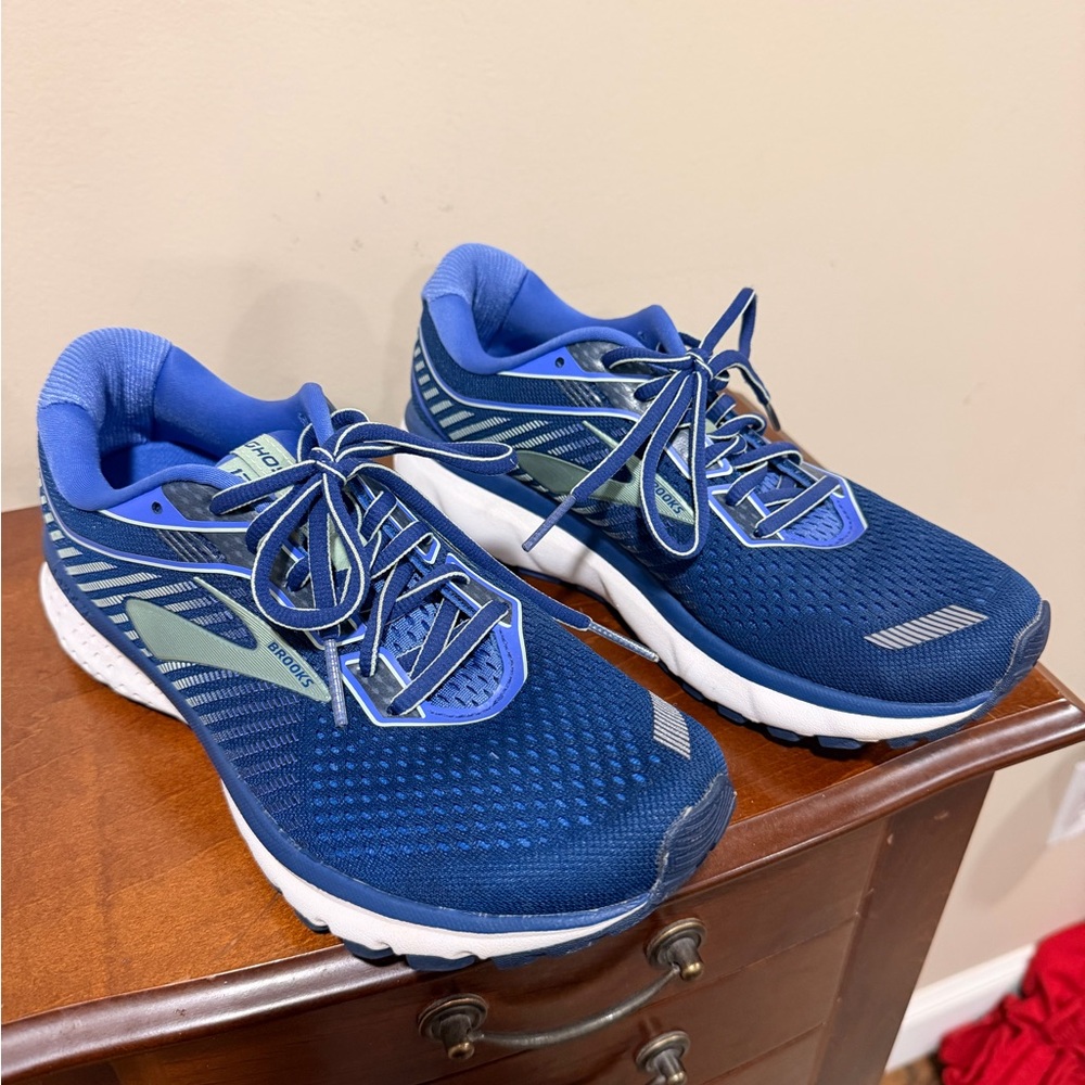 Brooks Women’s Blue and Sea-foam green Athletic Shoes